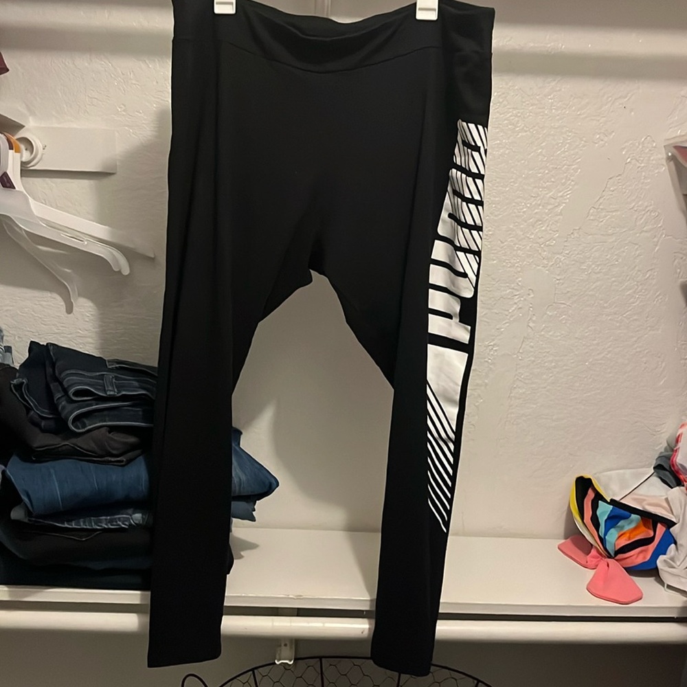 Plus size Puma leggings.
